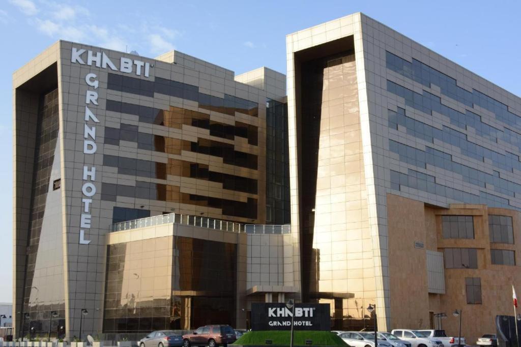 Bisha Khabti Grand Hotel מראה חיצוני תמונה